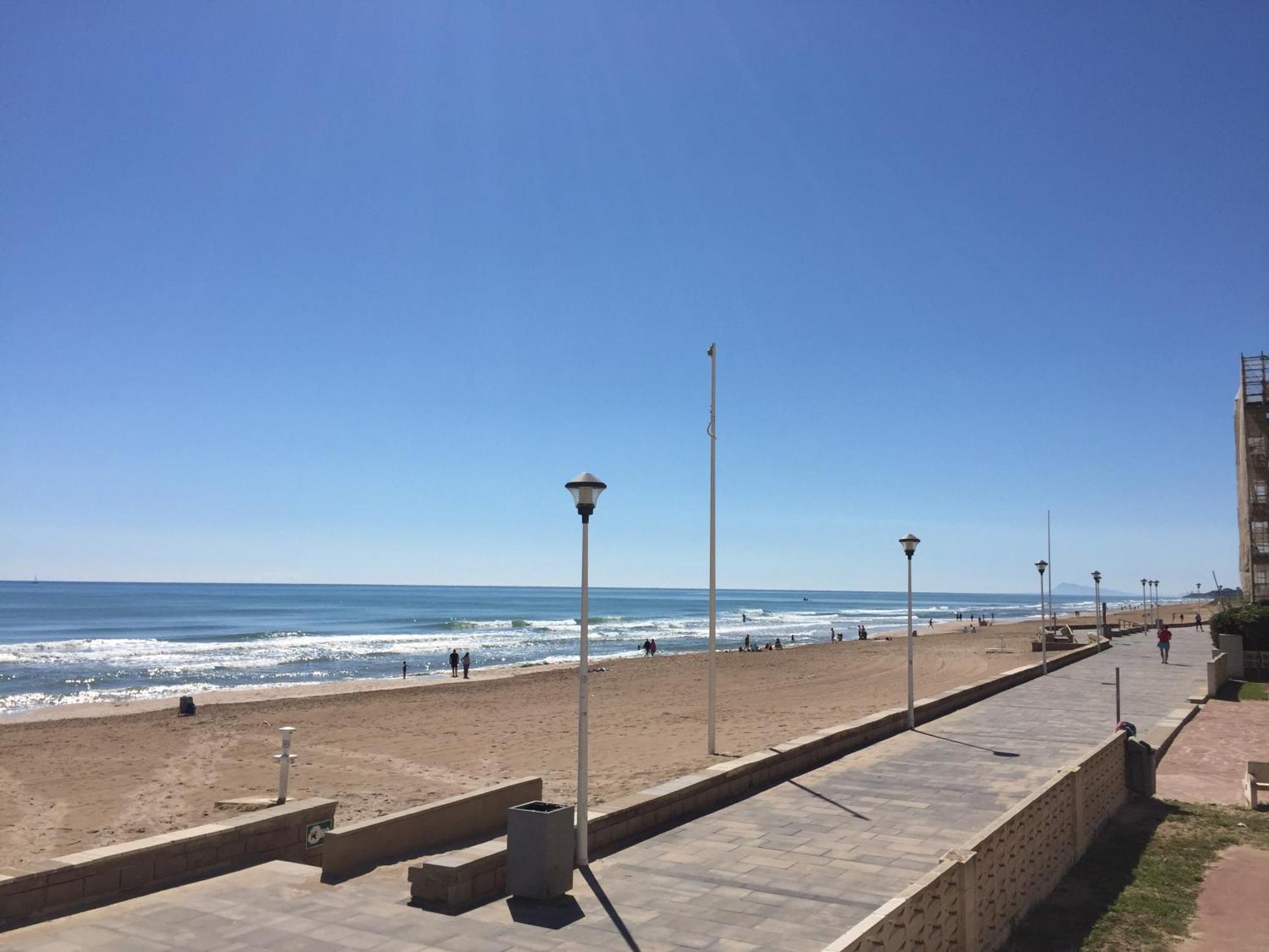 Bright Steps Away From The * Mareny Blau